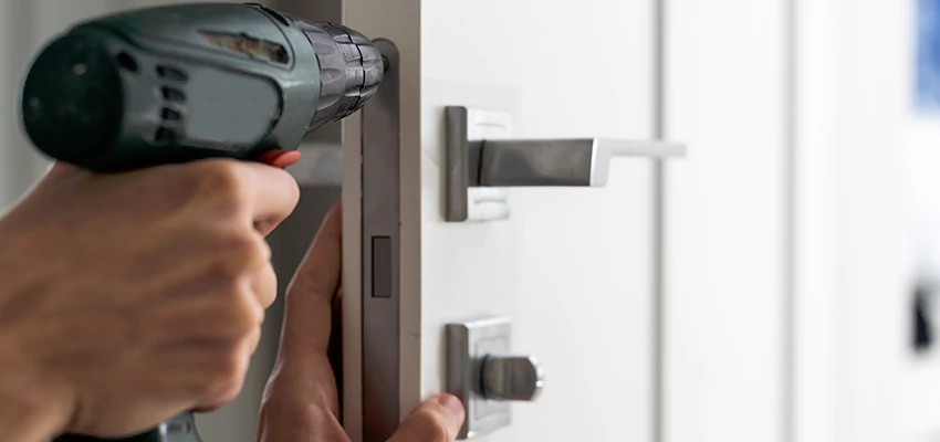 Locksmith For Lock Replacement Near Me in La Palma, CA